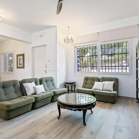 Irene - Biznaga Homes * Malaga